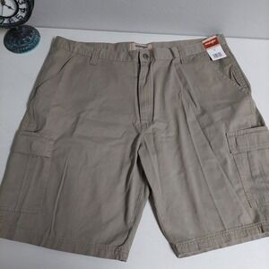 Wrangler Authentics Brown Shorts Cargo Relaxed Fit Multi Pockets Zip Casual NEW